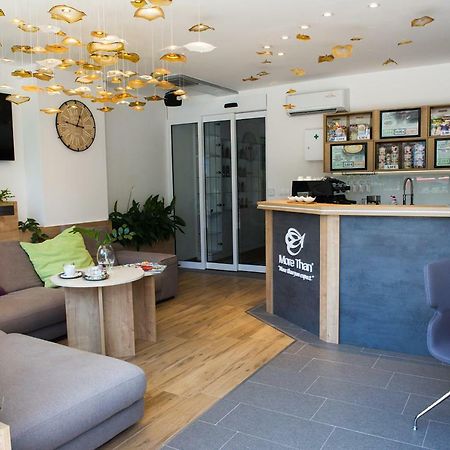 More Than Accommodation Pressburg Exterior foto