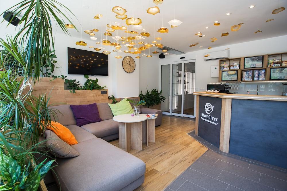 More Than Accommodation Pressburg Exterior foto