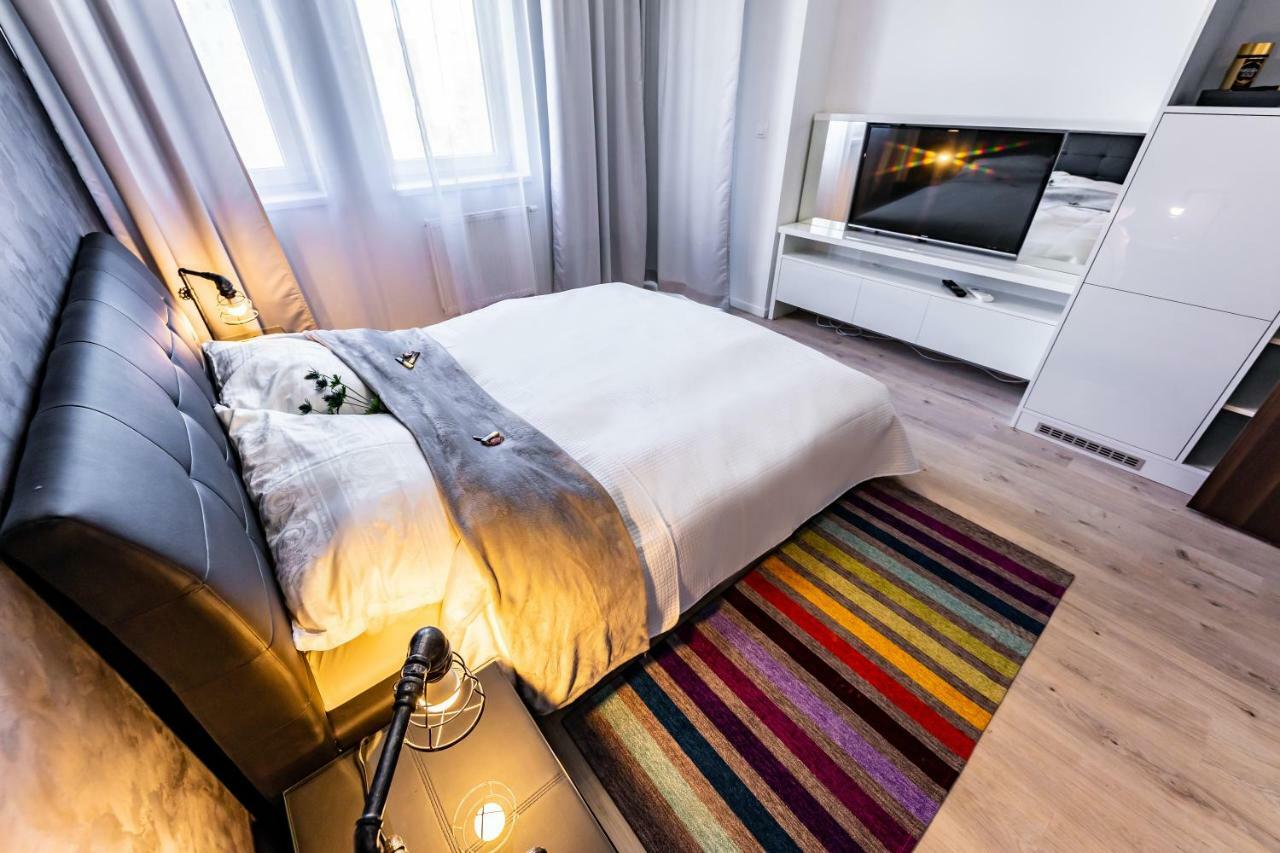 More Than Accommodation Pressburg Exterior foto