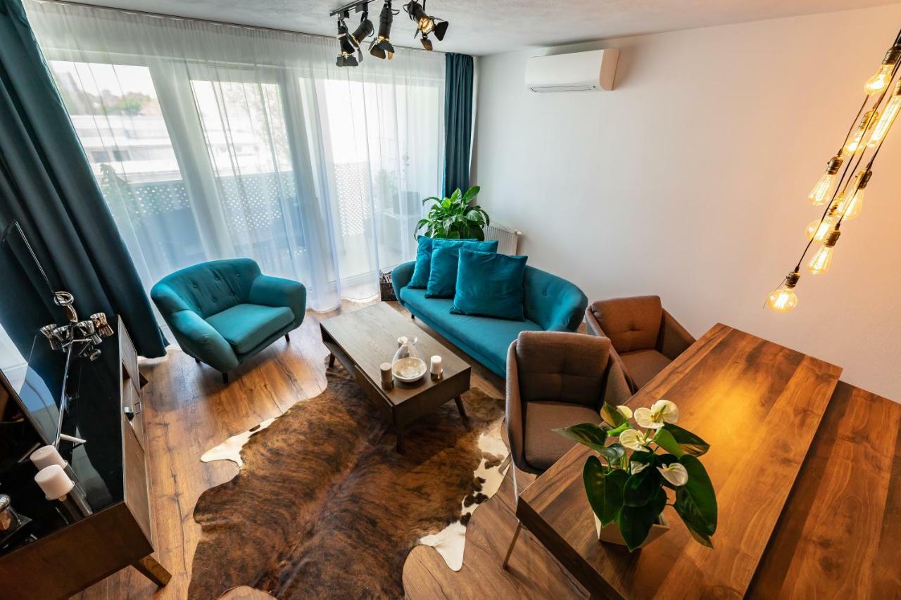 More Than Accommodation Pressburg Exterior foto