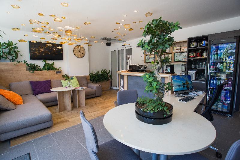 More Than Accommodation Pressburg Exterior foto